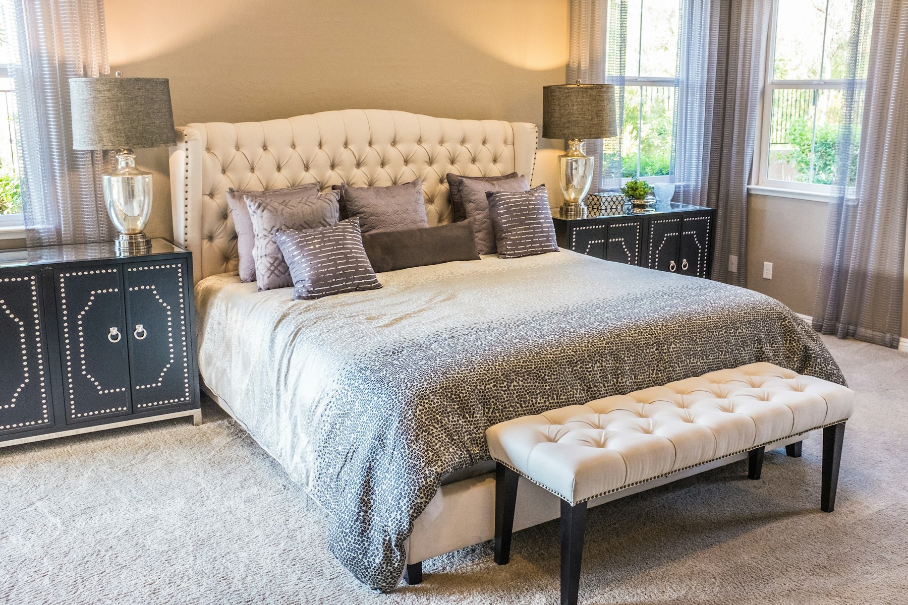 Bedroom — Tufted headboard, layered bedding
